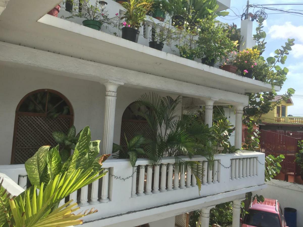 Callie's Beach House Hotel *