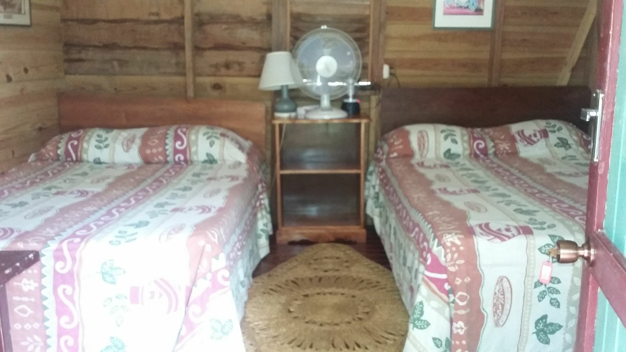 Hotel Firefly