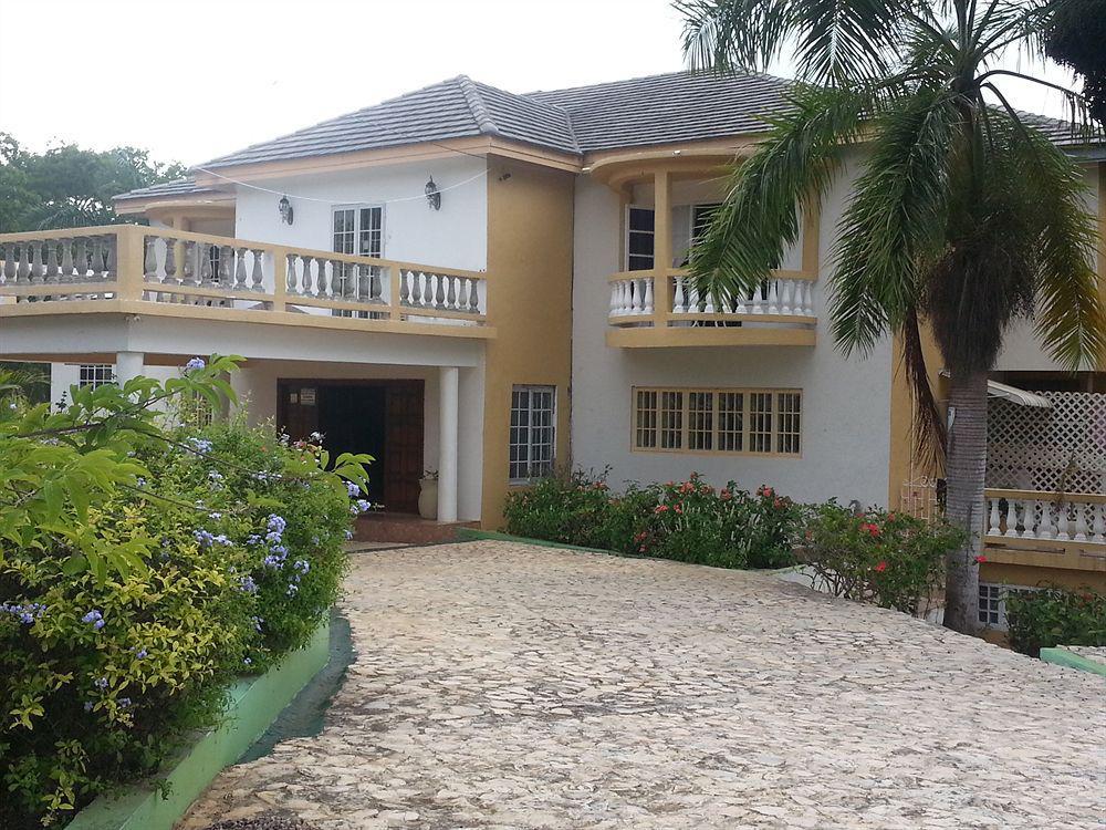 Hotel Emerald View 3*