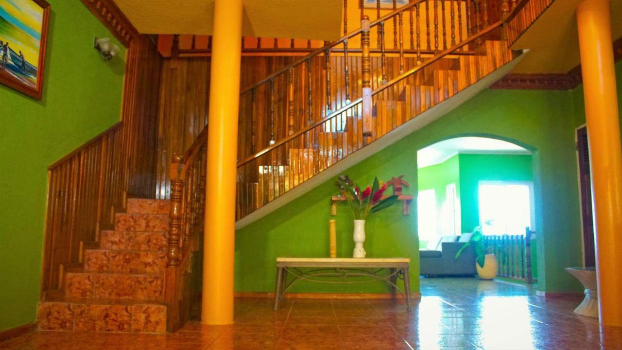 Hotel Emerald View Montego Bay