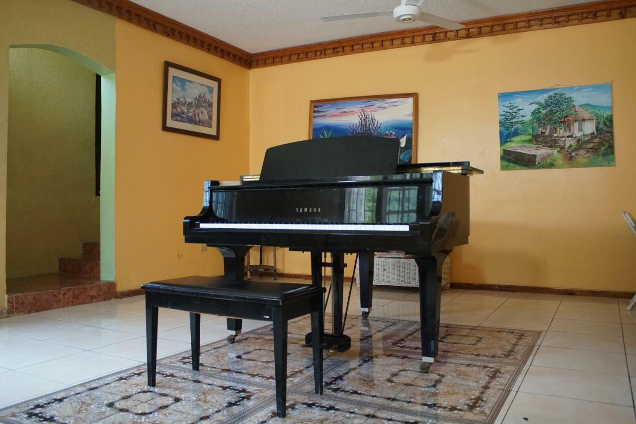 Hotel Emerald View Montego Bay