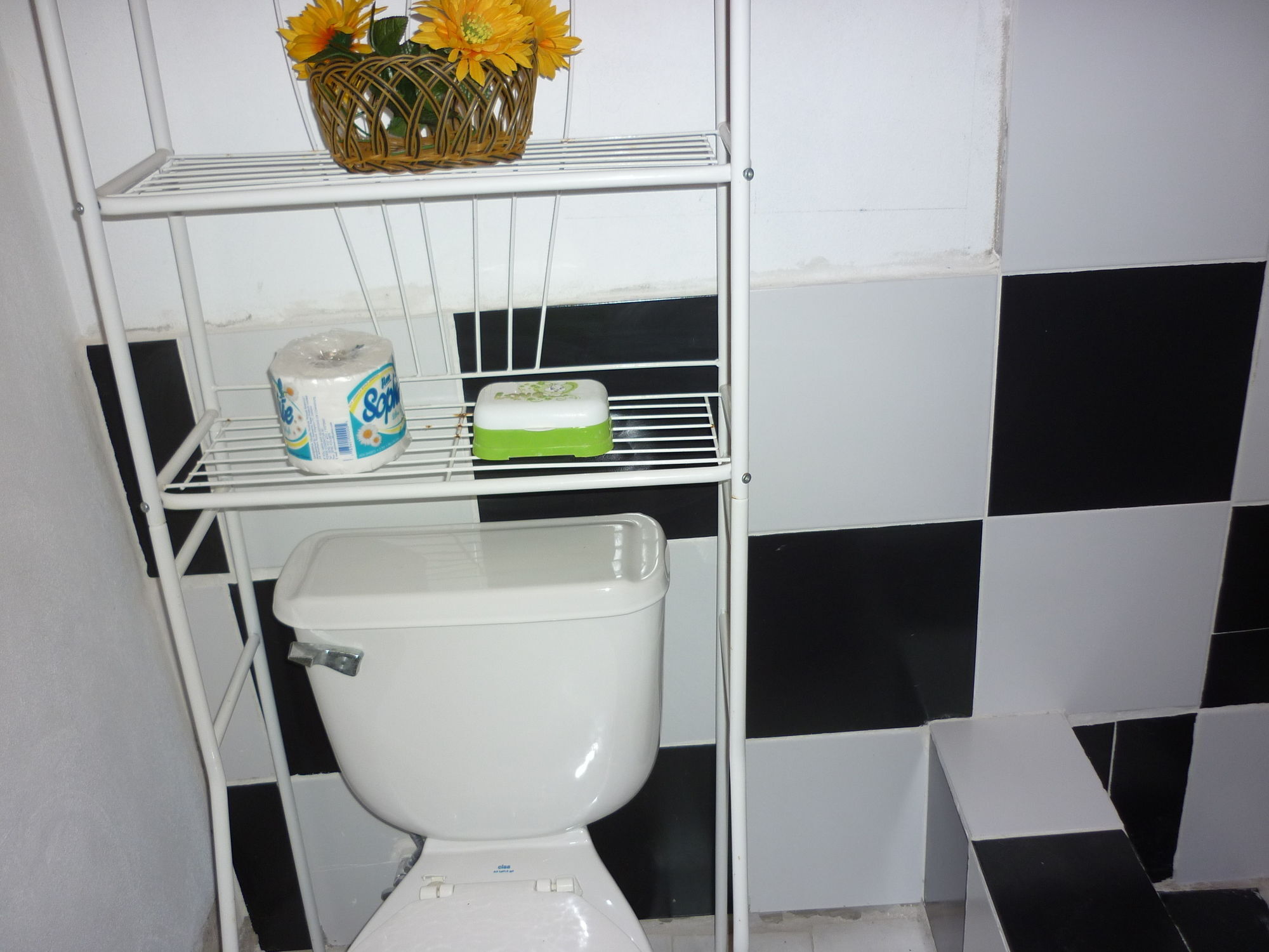 East Bay Villas Guest house 2*