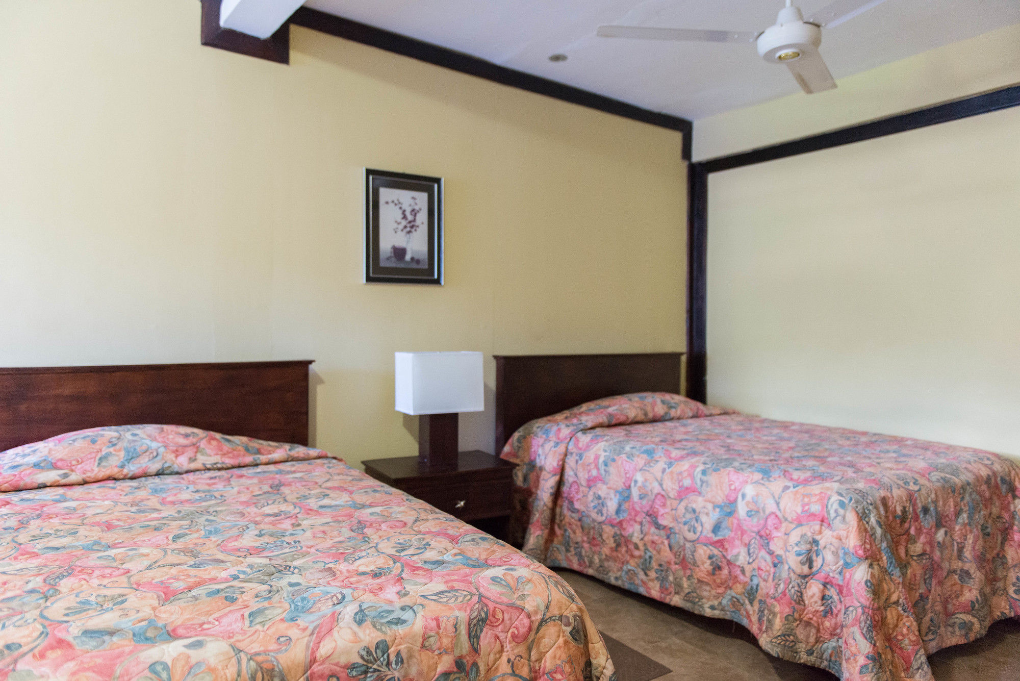 Bed & Breakfast Rosehall Deluxe 2*