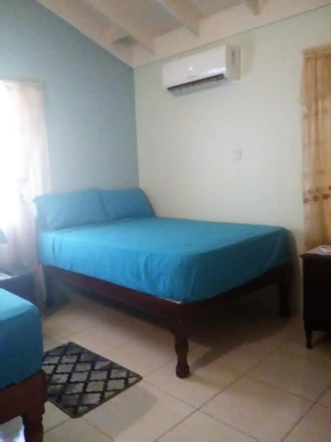 Emerald Vacation Guest house St Mary