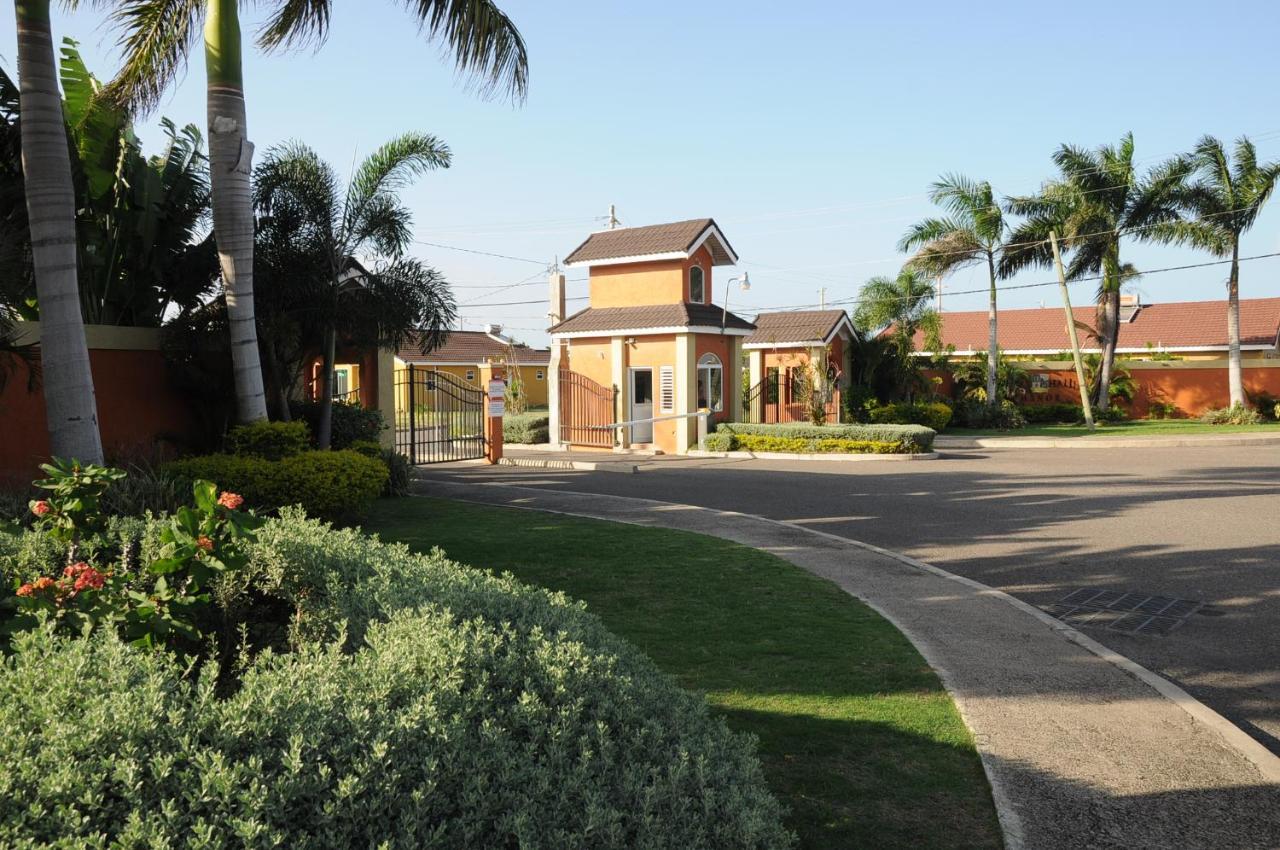 - Drax Hall Country Club 2-bed Luxury Casa de férias Ocho Rios