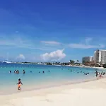 Coastal Bliss -Oceanview 2-Bedroom Condo In The Heart Of Ocho Rios Town