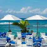 Round Hill Hotel & Villas