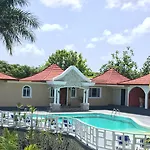 Coral Seas Beach