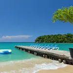 Beach Front Hotel