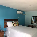 Airport Beach Hotel
