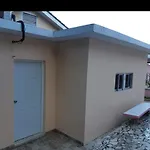 Cliff Apartment