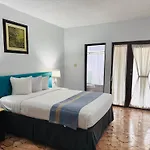 Toby\'S Resort