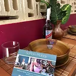 Bnb Somom Mobay Lodging