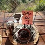 Adella\'S Blue Mountain Coffee Farmstay