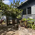 3Dives Cliffside Rooms