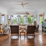 Villa Jamille - Stunningly Designed Villa With Pool, Sauna, & Ocean Views