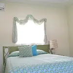 Sea Grove Villa