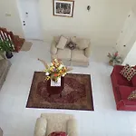 The Royal Kensington Villa 4