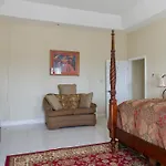The Royal Kensington Villa 4
