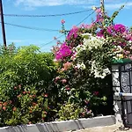 Edens Gate