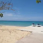 Crystal Ripple Beach Lodge