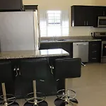 Zade\'S Vacation Home