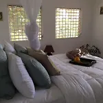 The Sun & Rain Cottage