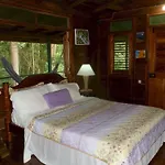 Harding Hall Hideaway