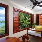 Hibiscus Lodge Hotel