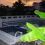 Morant Villas Hotel