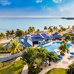 Jewel Runaway Bay Beach Resort & Waterpark