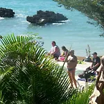 Rhodes Beach Resort Negril