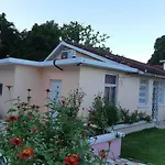 The Cliff Apartment