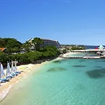 Sandals Grande Riviera Beach & Villa Golf Resort