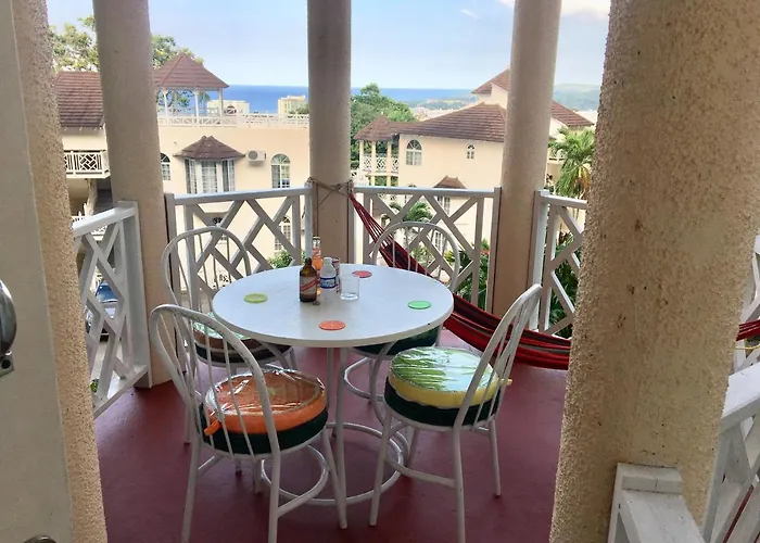 #D1 Castle Studio Wifi King Bed Ocho Rios Jamaica
