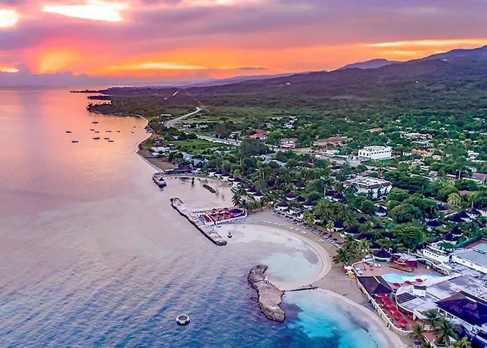 Decameron Club Caribbean Runaway Bay, Ramada All-Inclusive Resort