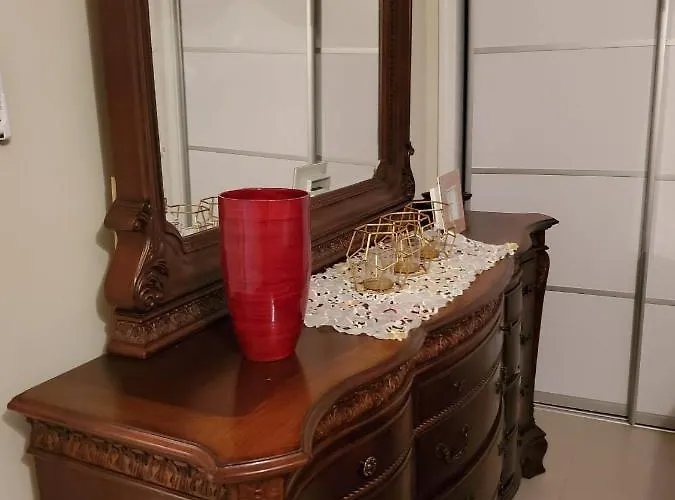 Mcnificent Royal Manor