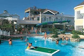 Super Fun Beach Resort & Spa (Adults Only)