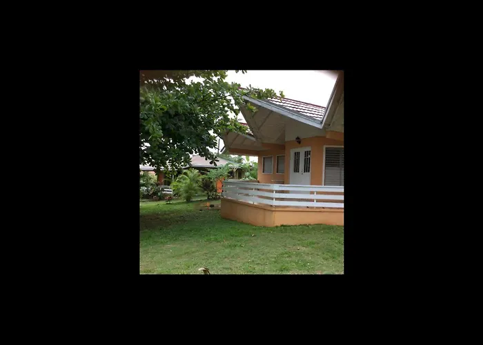 The Sun & Rain Cottage