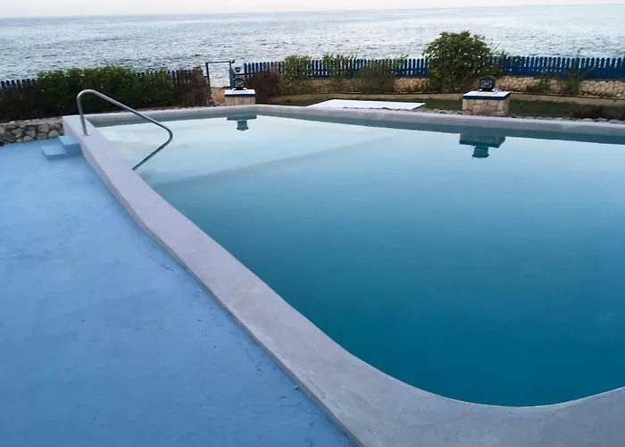 Blue Sky Villa