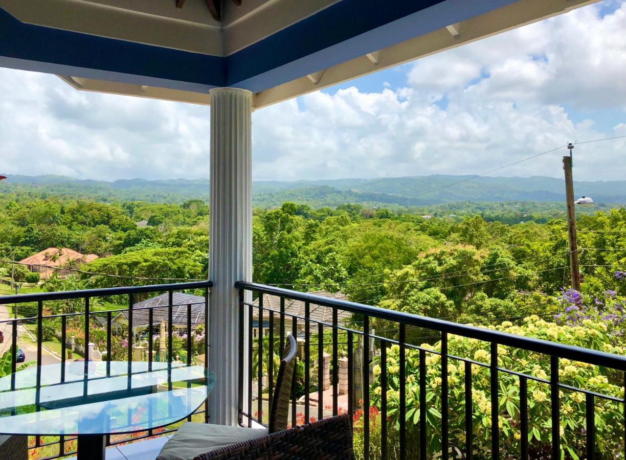 The Blue House Boutique Bed & Breakfast Bed & Breakfast 5*