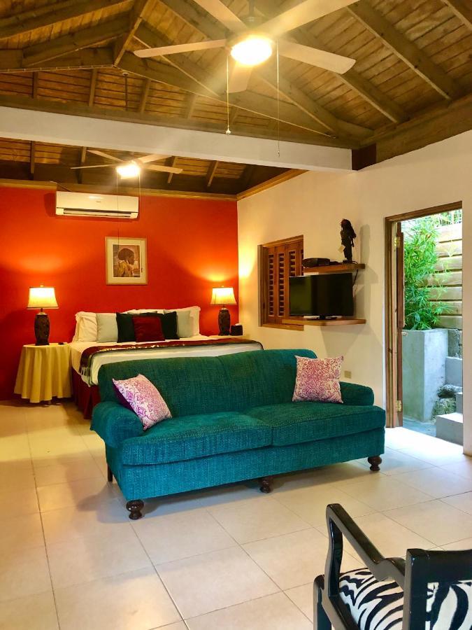 The Blue House Boutique Bed & Breakfast Bed & Breakfast 5*