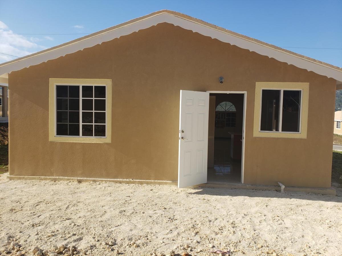 Close To Area And Airport Ferienhaus Montego Bay