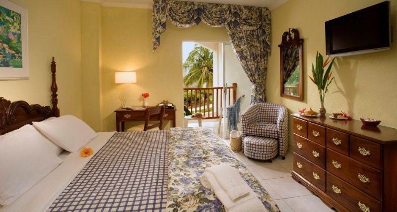 Jewel & Waterpark Resort 4*
