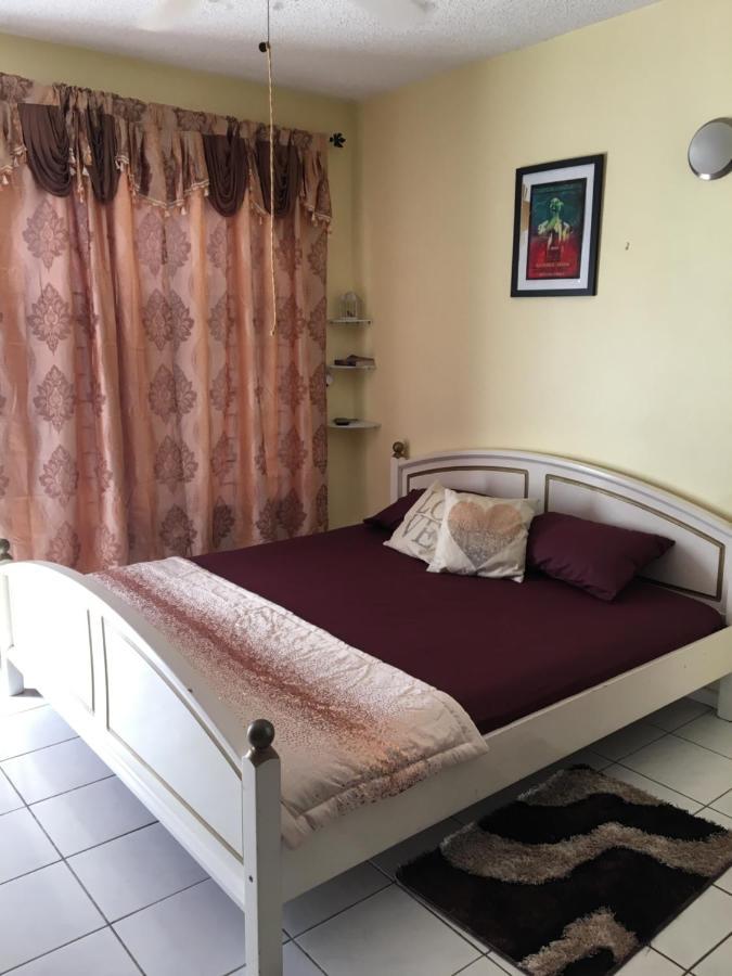 #d1 Castle Wifi King Bed Jamaica Ocho Rios