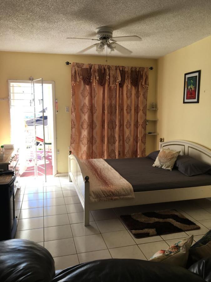 #d1 Castle Wifi King Bed Jamaica * Ocho Rios