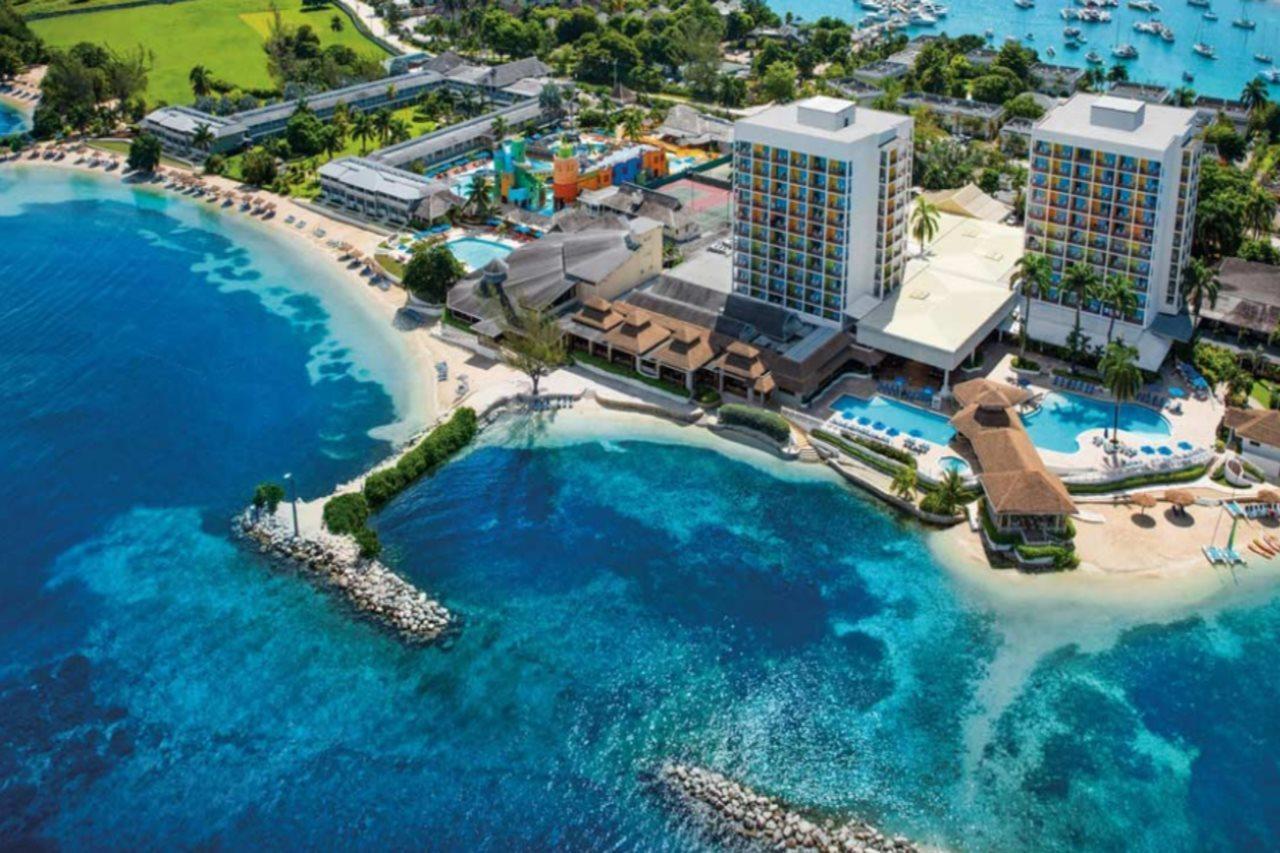 The Oasis At Sunset Montego Bay