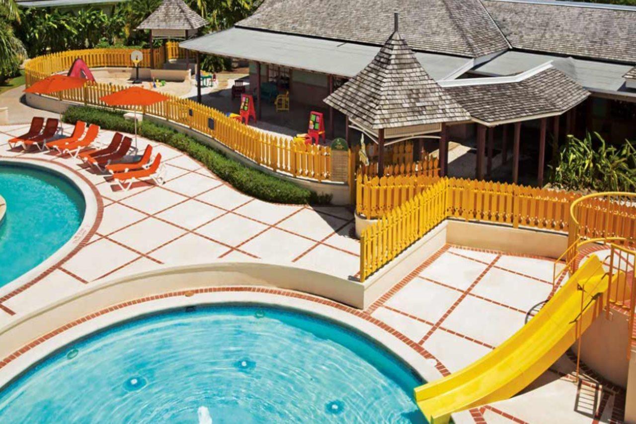 The Oasis At Sunset Resort