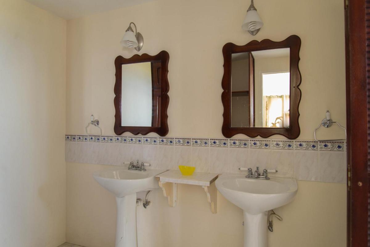 Hatfield South Villa *