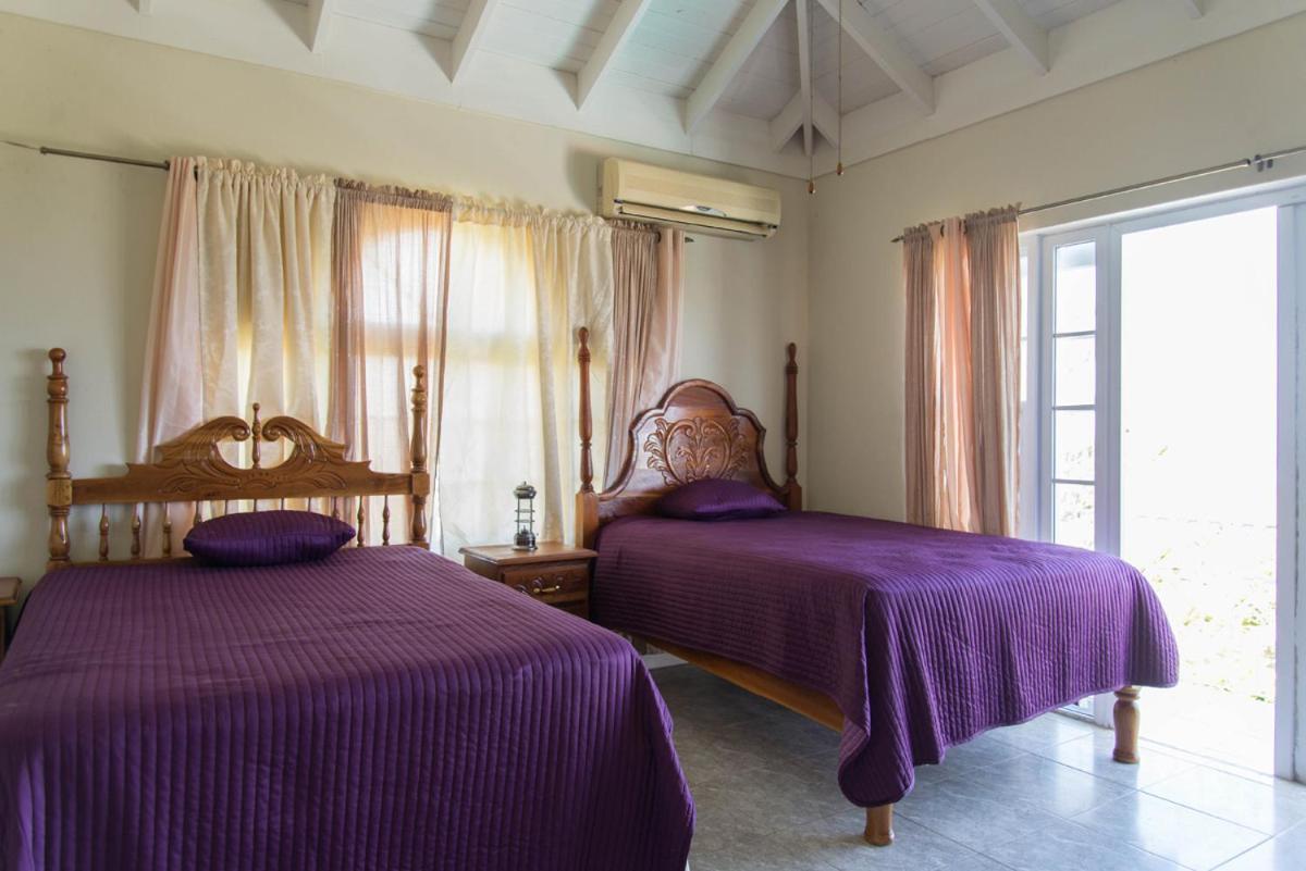 Villa Hatfield South
